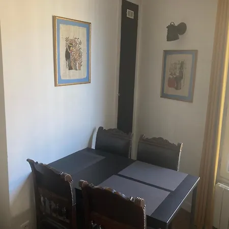 Lovely Apartman Párizs